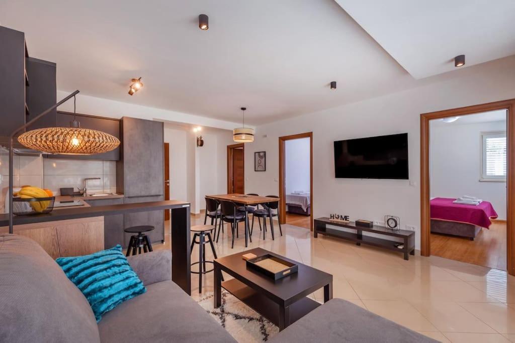 Stylish Two Bedroom Apartment&Garage Parking Place Dubrovnik Exterior foto